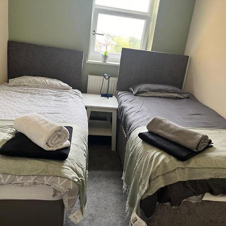 Short Term Lets From £15 Per Person Per Night Apartment Bristol Exterior photo