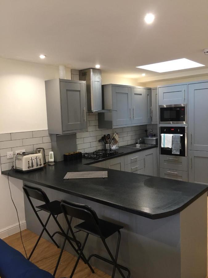 Short Term Lets From £15 Per Person Per Night Apartment Bristol Exterior photo