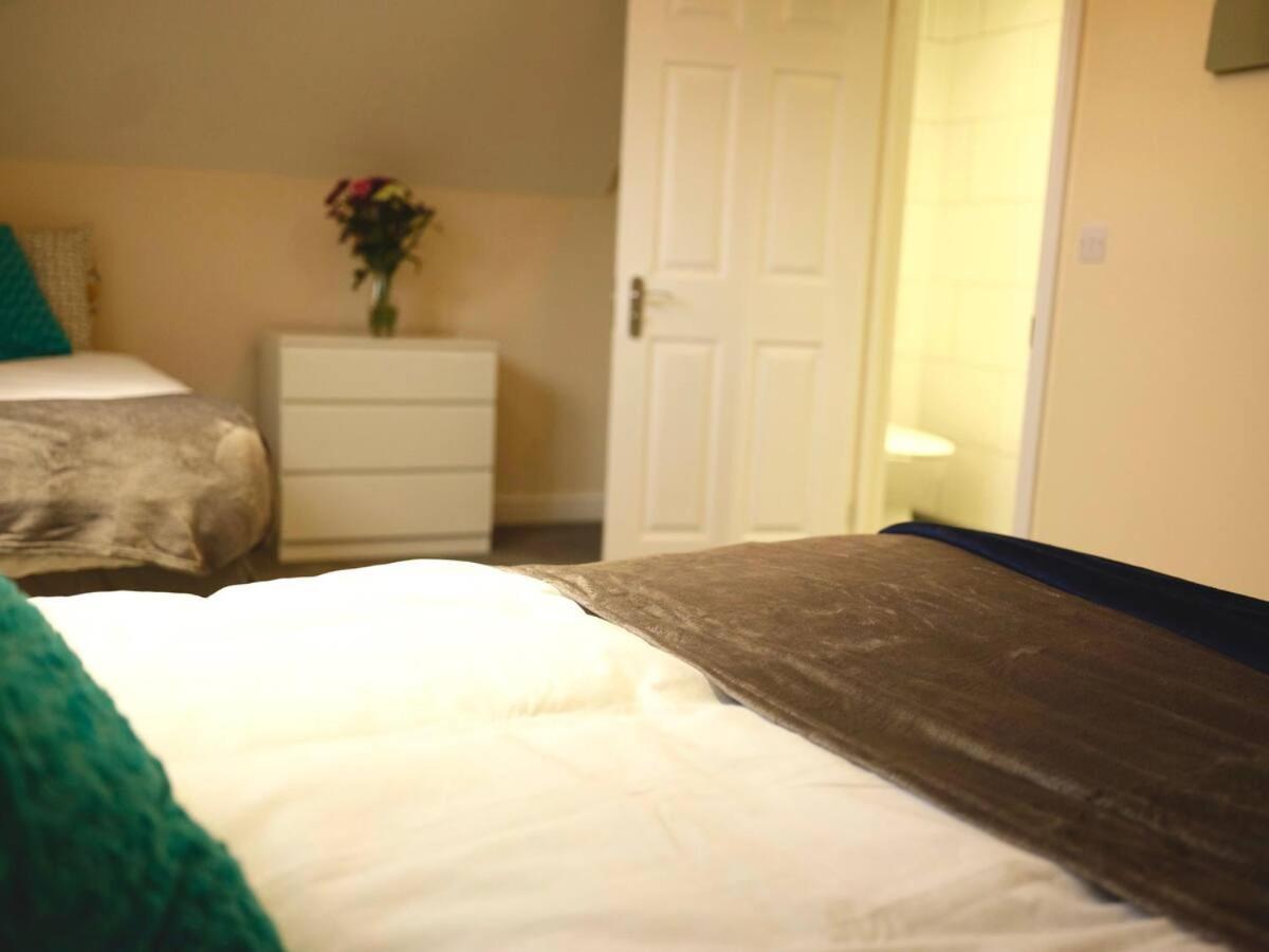 Short Term Lets From £15 Per Person Per Night Apartment Bristol Exterior photo