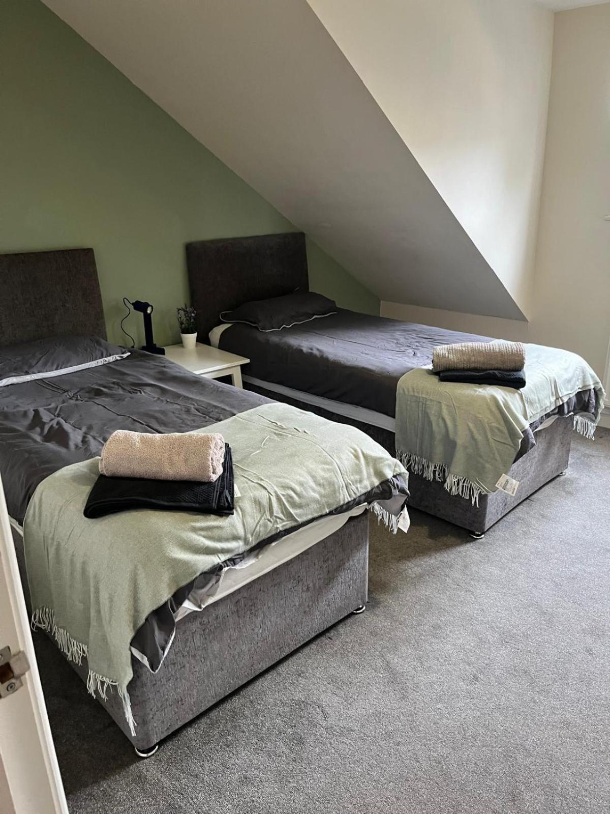 Short Term Lets From £15 Per Person Per Night Apartment Bristol Exterior photo