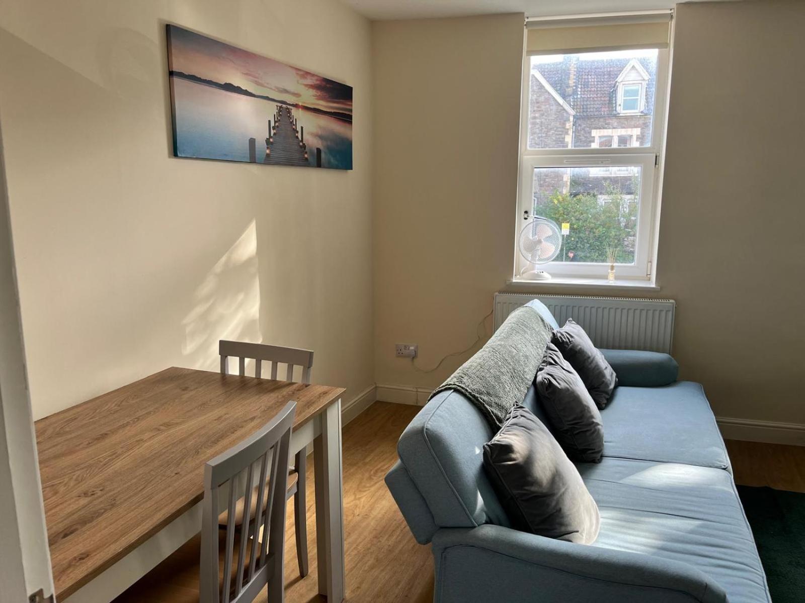 Short Term Lets From £15 Per Person Per Night Apartment Bristol Exterior photo