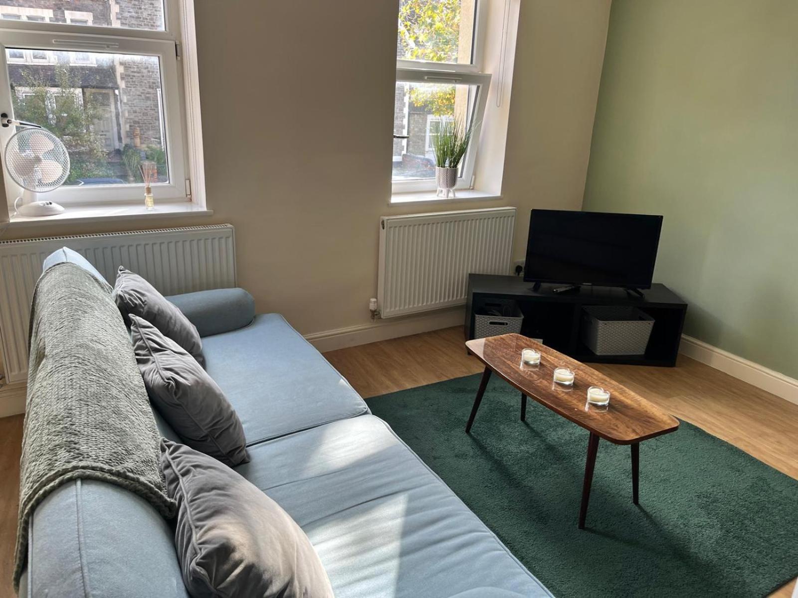 Short Term Lets From £15 Per Person Per Night Apartment Bristol Exterior photo