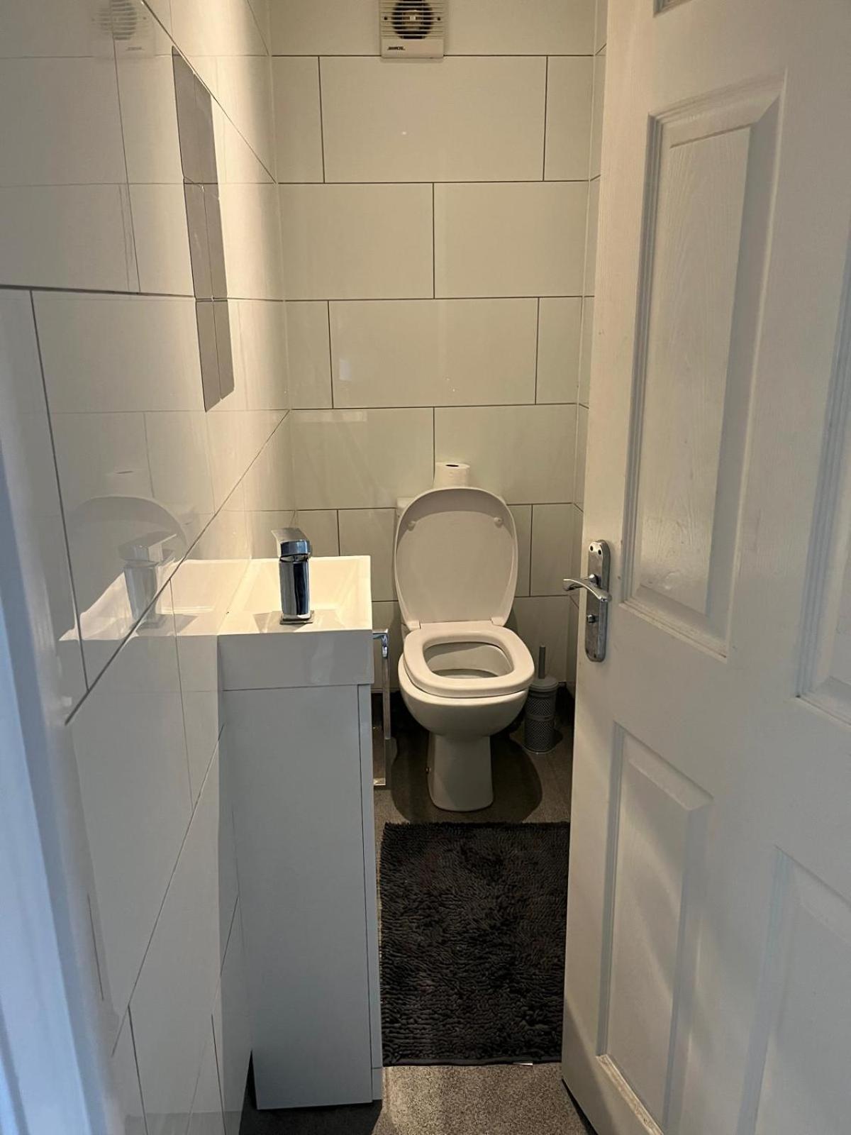 Short Term Lets From £15 Per Person Per Night Apartment Bristol Exterior photo